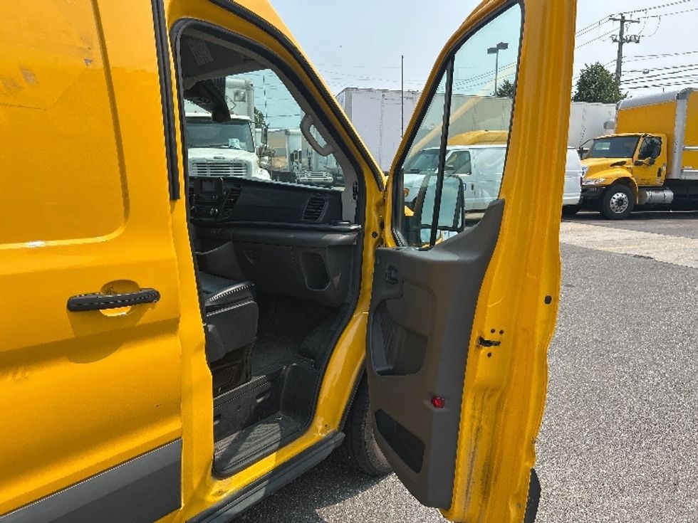 Cargo Van (Panel Van)-Light and Medium Duty Trucks-Ford-2021-Transit 250-West Babylon-NY-75,782\n\t\tmiles-$ 30,500 - Image 20