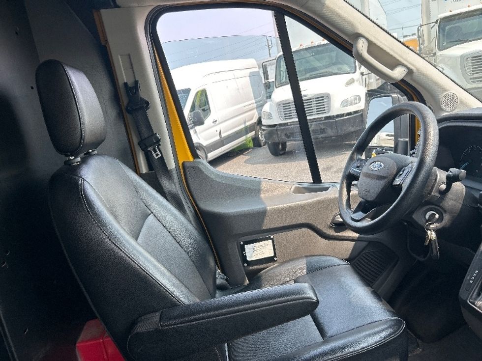 Cargo Van (Panel Van)-Light and Medium Duty Trucks-Ford-2021-Transit 250-West Babylon-NY-75,782\n\t\tmiles-$ 30,500 - Image 22