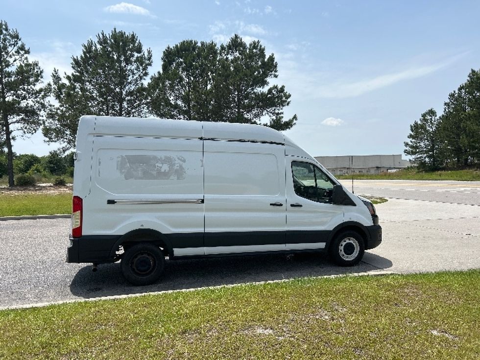 Cargo Van (Panel Van)-Light and Medium Duty Trucks-Ford-2021-Transit 250-West Columbia-SC-57,390\n\t\tmiles-$ 37,000 - Image 12