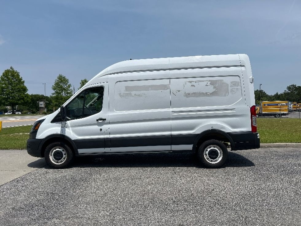 Cargo Van (Panel Van)-Light and Medium Duty Trucks-Ford-2021-Transit 250-West Columbia-SC-57,390\n\t\tmiles-$ 37,000 - Image 4