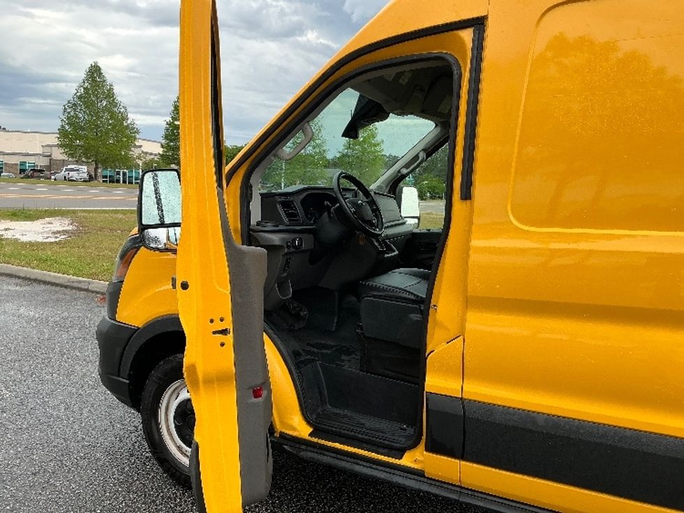 Cargo Van (Panel Van)-Light and Medium Duty Trucks-Ford-2021-Transit 250-West Columbia-SC-81,992\n\t\tmiles-$ 30,250 - Image 16