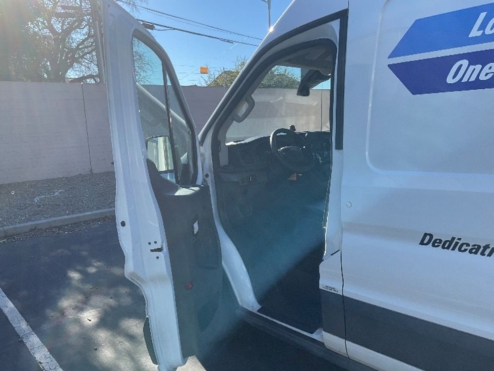 Cargo Van (Panel Van)-Light and Medium Duty Trucks-Ford-2021-Transit 250-West Sacramento-CA-108,841\n\t\tmiles-$ 38,750 - Image 16