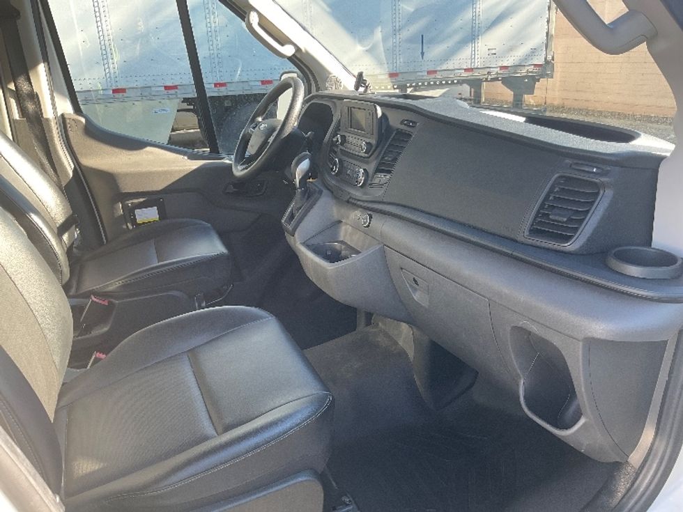 Cargo Van (Panel Van)-Light and Medium Duty Trucks-Ford-2021-Transit 250-West Sacramento-CA-108,841\n\t\tmiles-$ 38,750 - Image 22