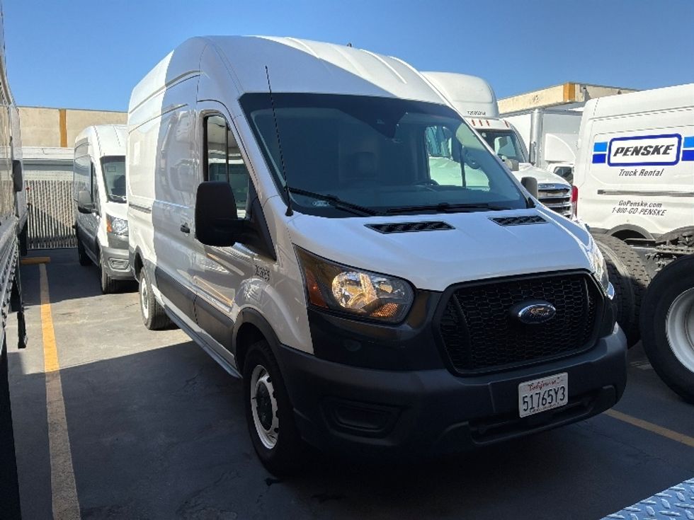Cargo Van (Panel Van)-Light and Medium Duty Trucks-Ford-2021-Transit 250-West Sacramento-CA-108,844\n\t\tmiles-$ 34,250 - Image 1