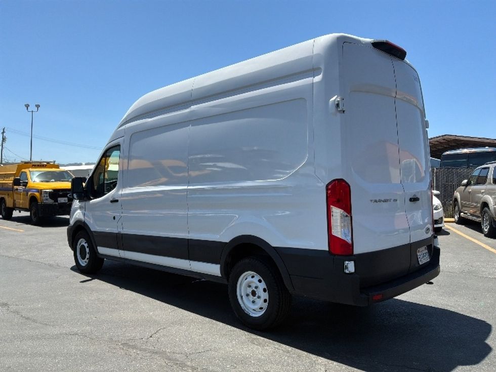Cargo Van (Panel Van)-Light and Medium Duty Trucks-Ford-2021-Transit 250-West Sacramento-CA-108,844\n\t\tmiles-$ 34,250 - Image 6