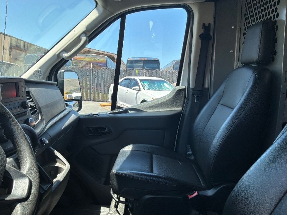Cargo Van (Panel Van)-Light and Medium Duty Trucks-Ford-2021-Transit 250-West Sacramento-CA-108,844\n\t\tmiles-$ 34,250 - Image 18