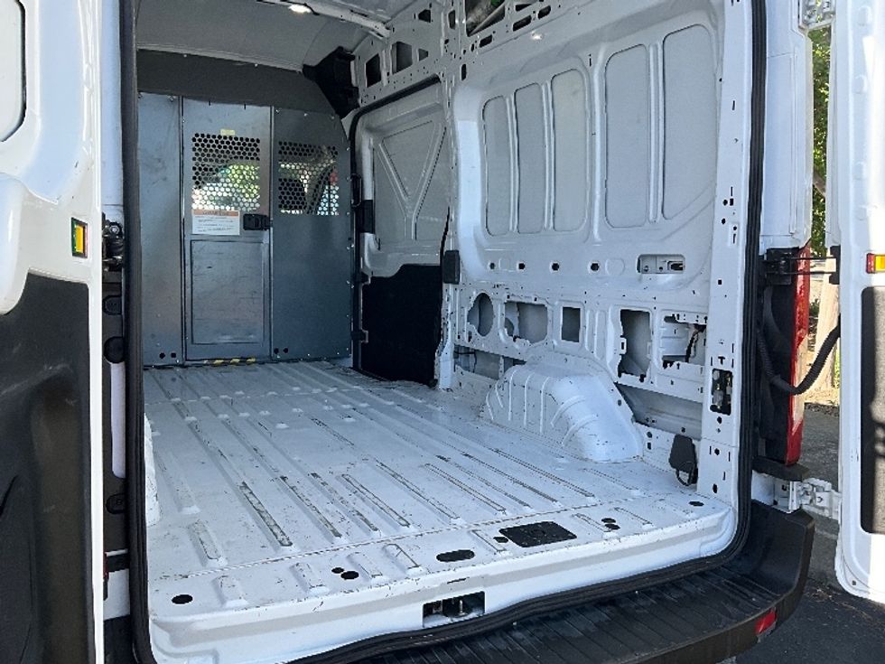 Cargo Van (Panel Van)-Light and Medium Duty Trucks-Ford-2021-Transit 250-West Sacramento-CA-119,935\n\t\tmiles-$ 34,750 - Image 12