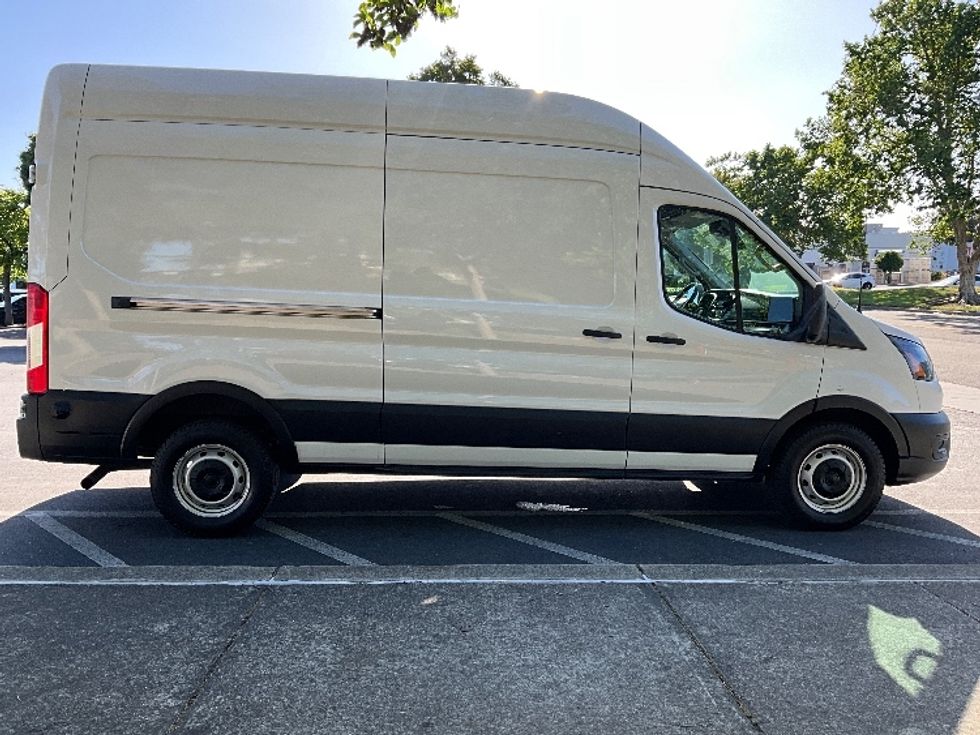 Cargo Van (Panel Van)-Light and Medium Duty Trucks-Ford-2021-Transit 250-West Sacramento-CA-119,935\n\t\tmiles-$ 34,750 - Image 15