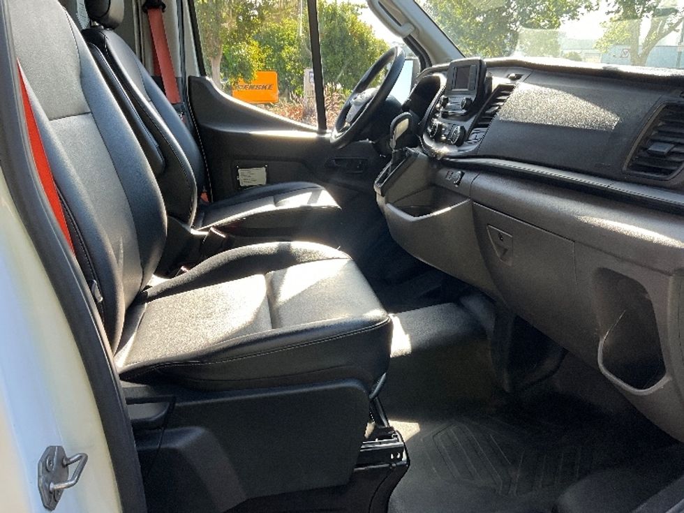 Cargo Van (Panel Van)-Light and Medium Duty Trucks-Ford-2021-Transit 250-West Sacramento-CA-119,935\n\t\tmiles-$ 34,750 - Image 22