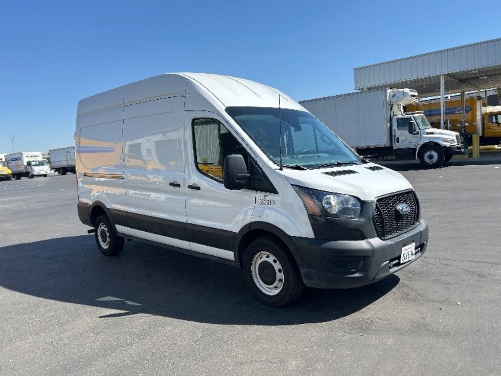 Cargo Van (Panel Van)-Light and Medium Duty Trucks-Ford-2021-Transit 250-West Sacramento-CA-166,801\n\t\tmiles-$ 21,500 - Image 1