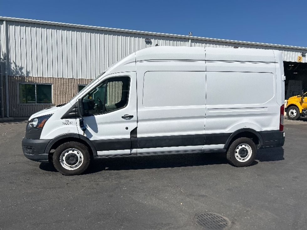 Cargo Van (Panel Van)-Light and Medium Duty Trucks-Ford-2021-Transit 250-West Sacramento-CA-166,801\n\t\tmiles-$ 21,500 - Image 4