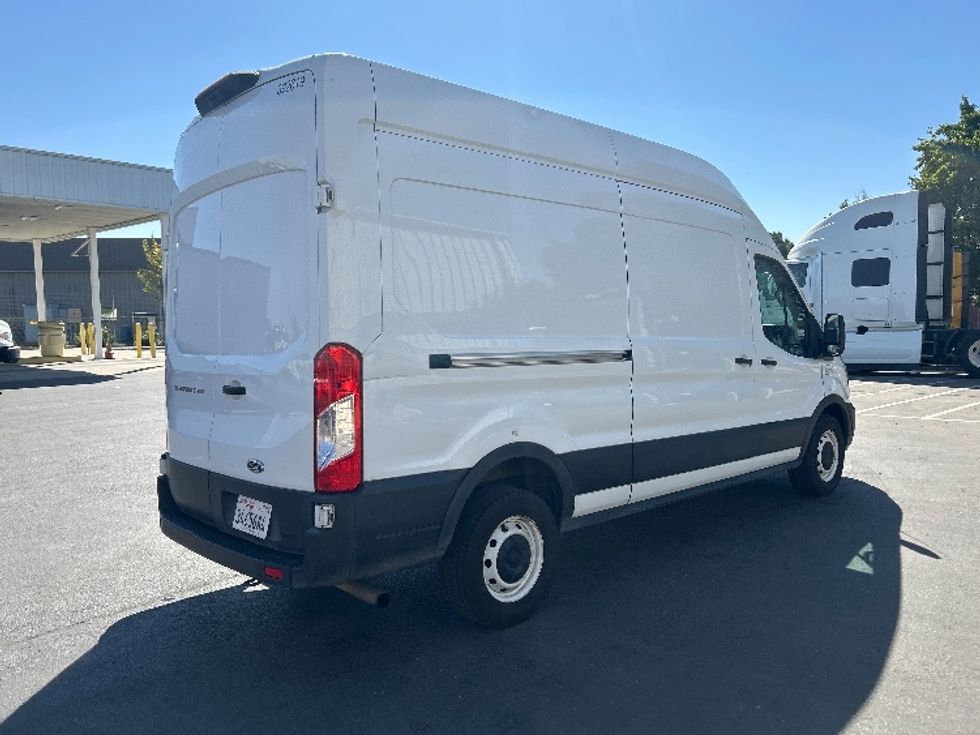 Cargo Van (Panel Van)-Light and Medium Duty Trucks-Ford-2021-Transit 250-West Sacramento-CA-166,801\n\t\tmiles-$ 21,500 - Image 12