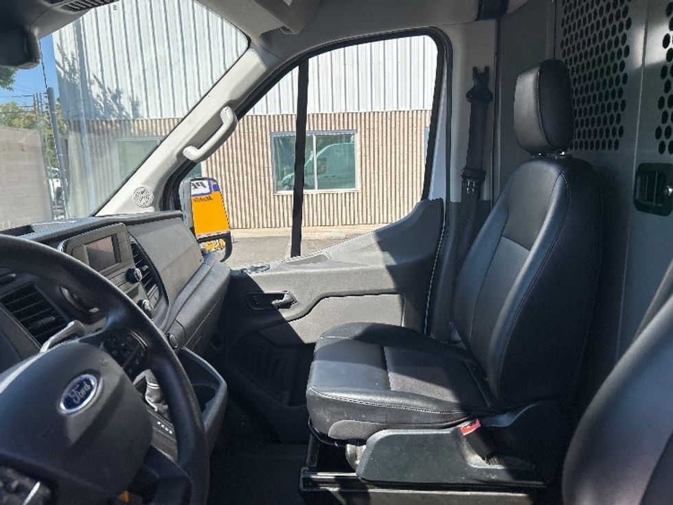 Cargo Van (Panel Van)-Light and Medium Duty Trucks-Ford-2021-Transit 250-West Sacramento-CA-166,801\n\t\tmiles-$ 21,500 - Image 17