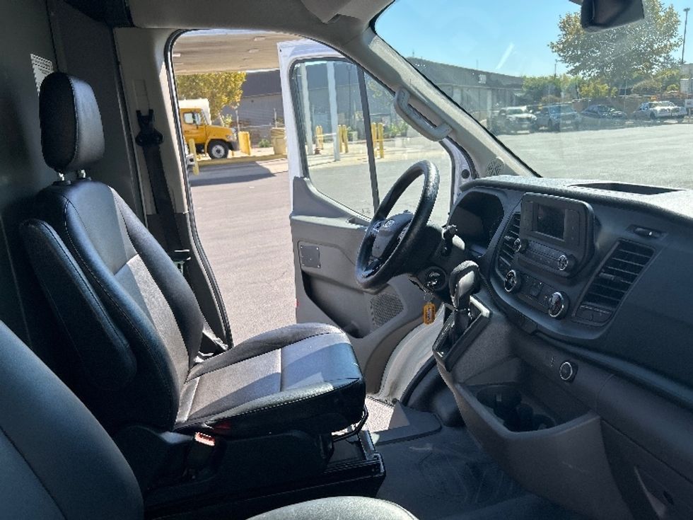 Cargo Van (Panel Van)-Light and Medium Duty Trucks-Ford-2021-Transit 250-West Sacramento-CA-166,801\n\t\tmiles-$ 21,500 - Image 20