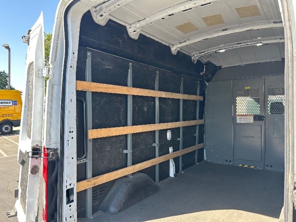 Cargo Van (Panel Van)-Light and Medium Duty Trucks-Ford-2021-Transit 250-West Sacramento-CA-179,008\n\t\tmiles-$ 19,250 - Image 10