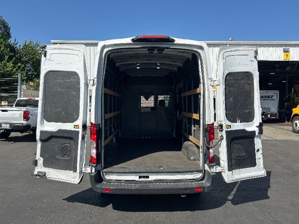 Cargo Van (Panel Van)-Light and Medium Duty Trucks-Ford-2021-Transit 250-West Sacramento-CA-179,008\n\t\tmiles-$ 19,250 - Image 8