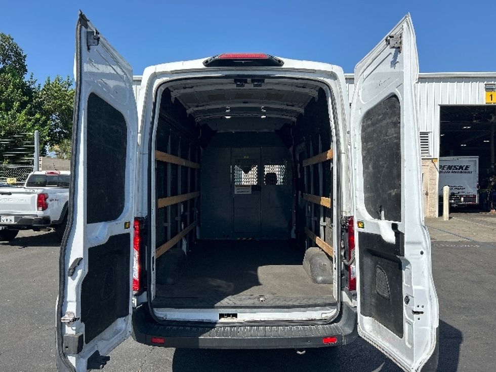Cargo Van (Panel Van)-Light and Medium Duty Trucks-Ford-2021-Transit 250-West Sacramento-CA-179,008\n\t\tmiles-$ 19,250 - Image 7