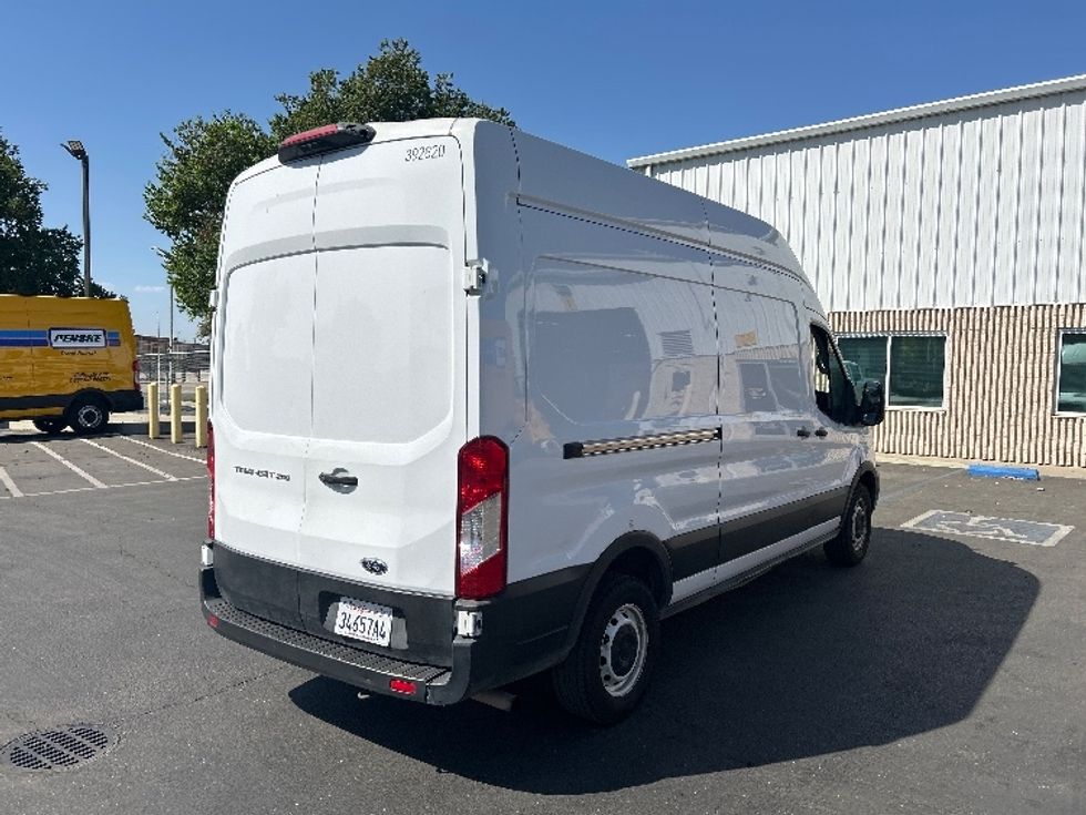 Cargo Van (Panel Van)-Light and Medium Duty Trucks-Ford-2021-Transit 250-West Sacramento-CA-179,008\n\t\tmiles-$ 19,250 - Image 12