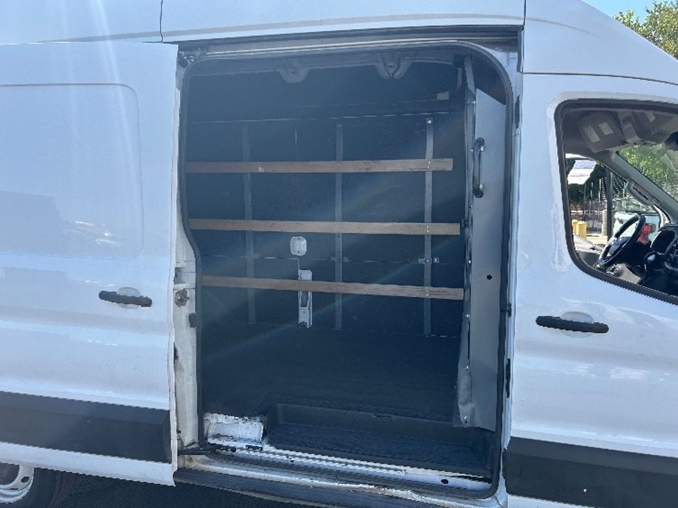 Cargo Van (Panel Van)-Light and Medium Duty Trucks-Ford-2021-Transit 250-West Sacramento-CA-179,008\n\t\tmiles-$ 19,250 - Image 23