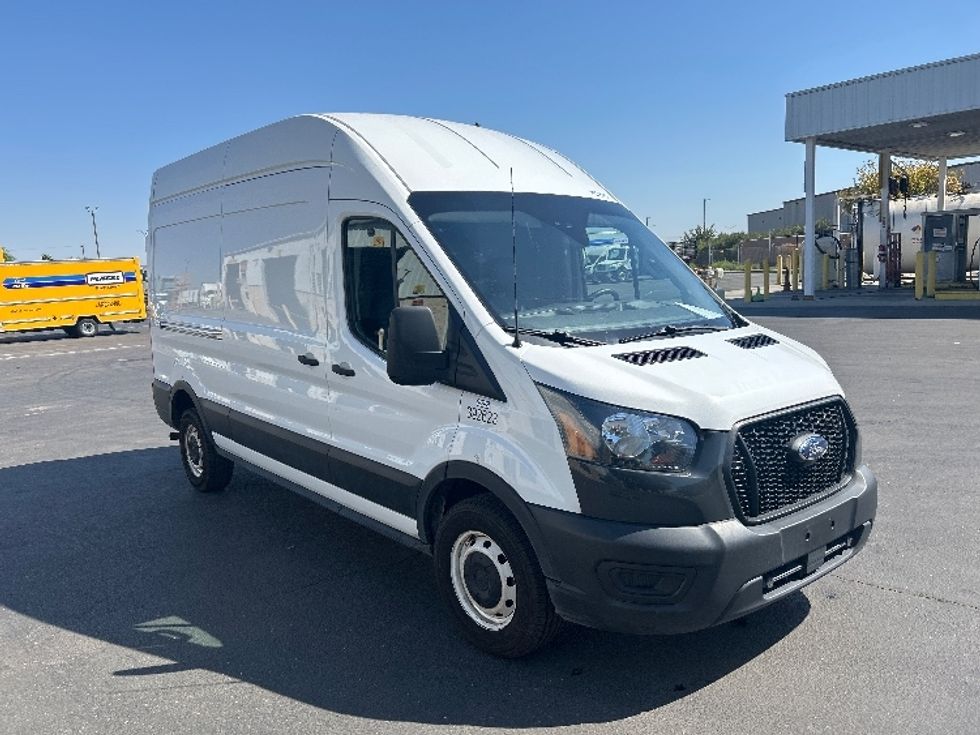 Cargo Van (Panel Van)-Light and Medium Duty Trucks-Ford-2021-Transit 250-West Sacramento-CA-181,197\n\t\tmiles-$ 19,000 - Image 1