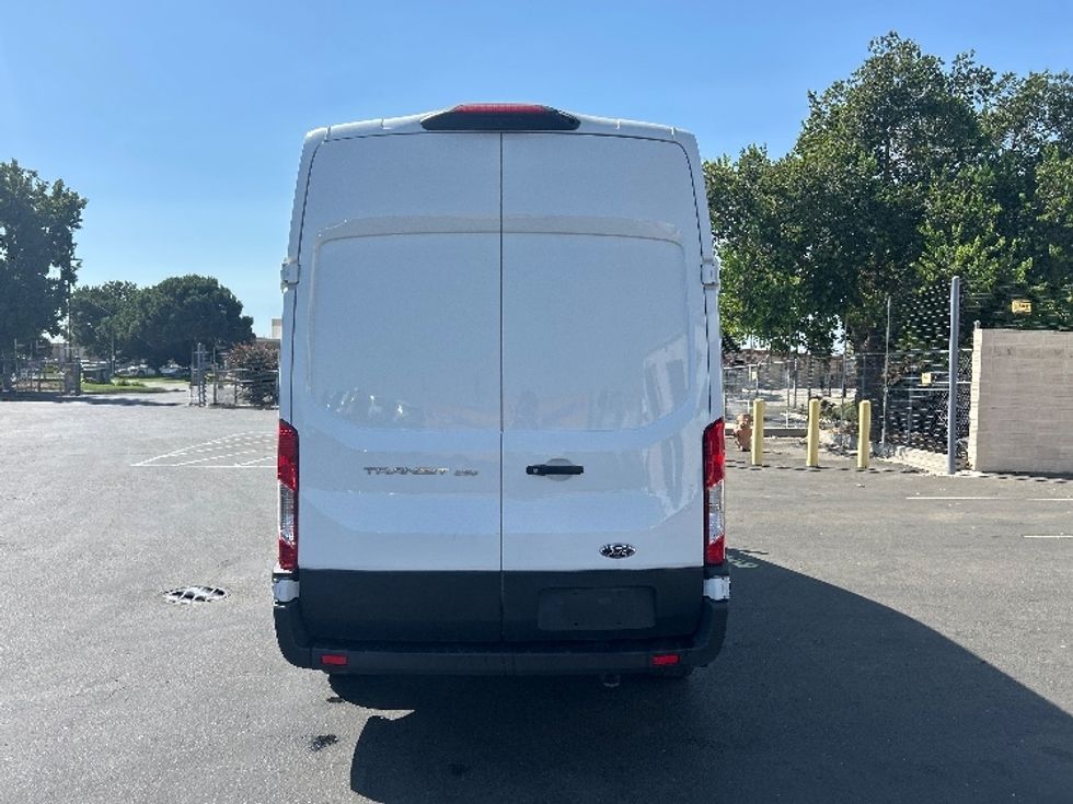 Cargo Van (Panel Van)-Light and Medium Duty Trucks-Ford-2021-Transit 250-West Sacramento-CA-181,197\n\t\tmiles-$ 19,000 - Image 6