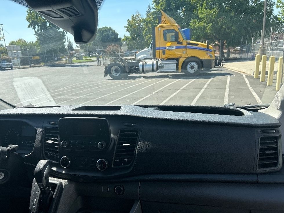 Cargo Van (Panel Van)-Light and Medium Duty Trucks-Ford-2021-Transit 250-West Sacramento-CA-181,197\n\t\tmiles-$ 19,000 - Image 19