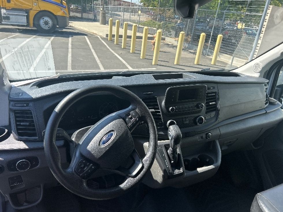 Cargo Van (Panel Van)-Light and Medium Duty Trucks-Ford-2021-Transit 250-West Sacramento-CA-181,197\n\t\tmiles-$ 19,000 - Image 16