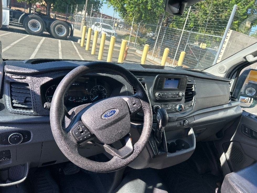 Cargo Van (Panel Van)-Light and Medium Duty Trucks-Ford-2021-Transit 250-West Sacramento-CA-188,072\n\t\tmiles-$ 17,750 - Image 16