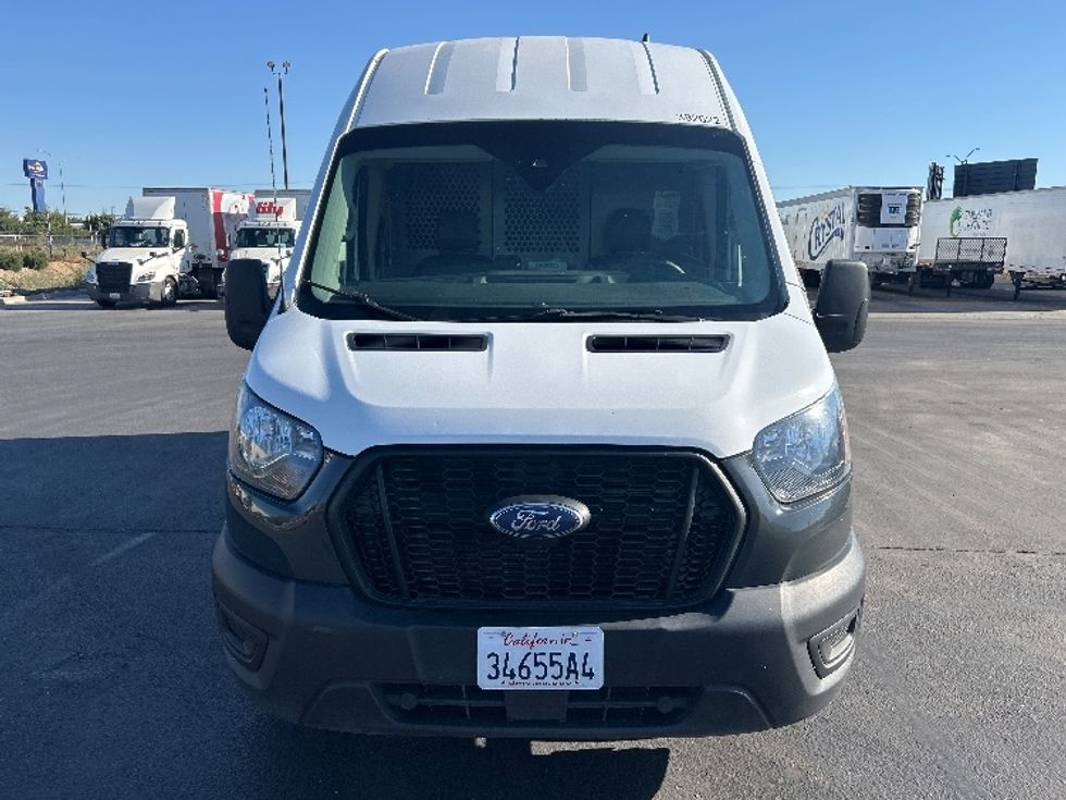 Cargo Van (Panel Van)-Light and Medium Duty Trucks-Ford-2021-Transit 250-West Sacramento-CA-209,708\n\t\tmiles-$ 15,000 - Image 2