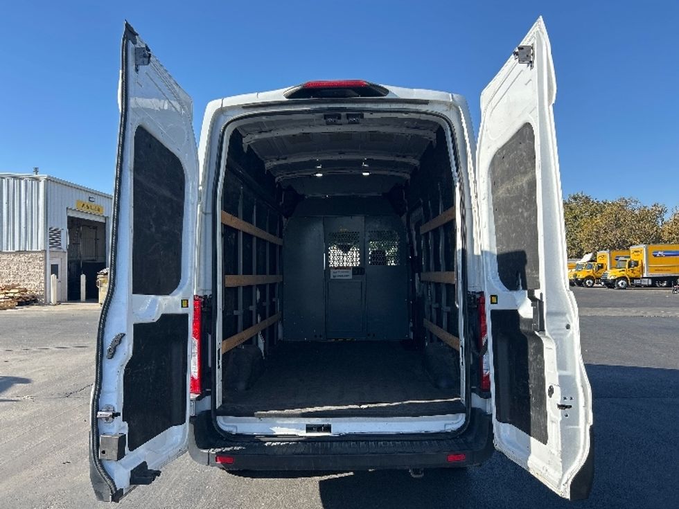 Cargo Van (Panel Van)-Light and Medium Duty Trucks-Ford-2021-Transit 250-West Sacramento-CA-209,708\n\t\tmiles-$ 15,000 - Image 7