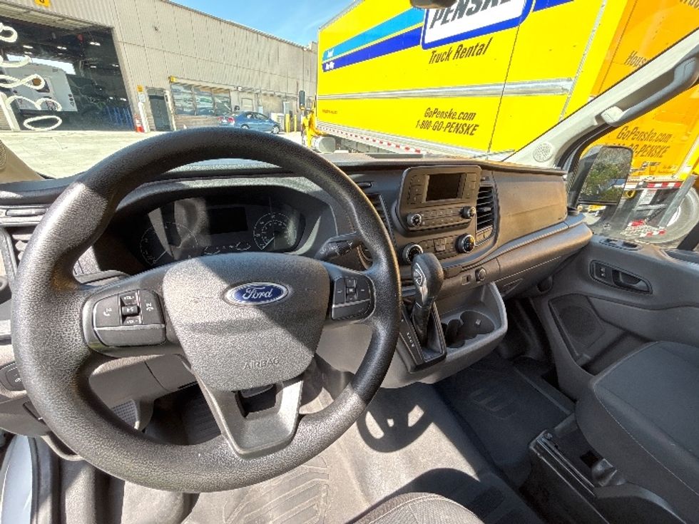 Cargo Van (Panel Van)-Light and Medium Duty Trucks-Ford-2021-Transit 250-West Sacramento-CA-58,444\n\t\tmiles-$ 38,750 - Image 18