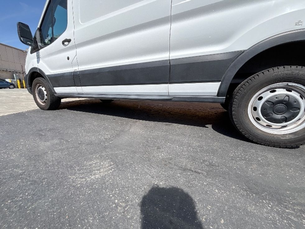 Cargo Van (Panel Van)-Light and Medium Duty Trucks-Ford-2021-Transit 250-West Sacramento-CA-58,444\n\t\tmiles-$ 38,750 - Image 5