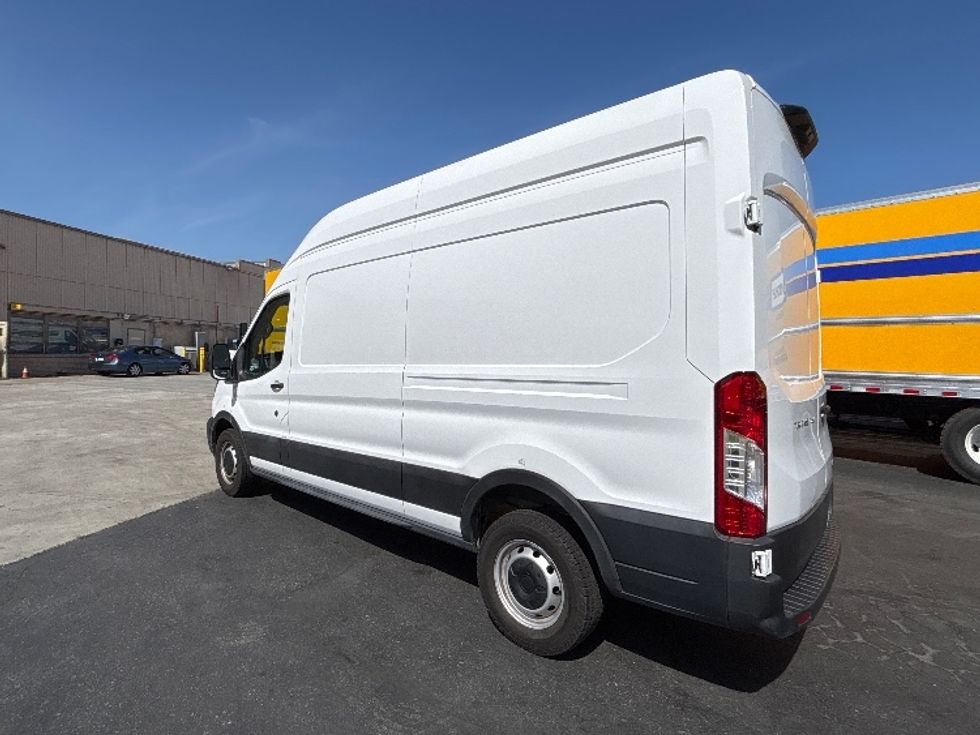 Cargo Van (Panel Van)-Light and Medium Duty Trucks-Ford-2021-Transit 250-West Sacramento-CA-58,444\n\t\tmiles-$ 38,750 - Image 6
