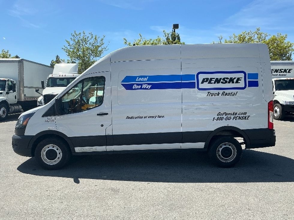 2021 Ford Transit Cargo Van photo 2