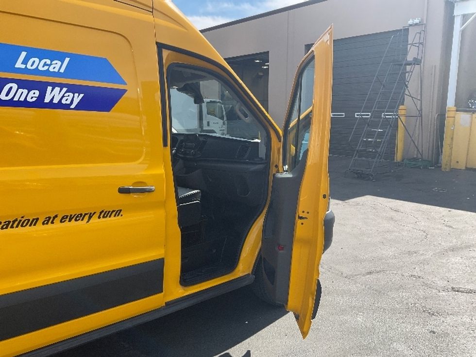 Cargo Van (Panel Van)-Light and Medium Duty Trucks-Ford-2021-Transit 250-West Sacramento-CA-96,121\n\t\tmiles-$ 30,500 - Image 19
