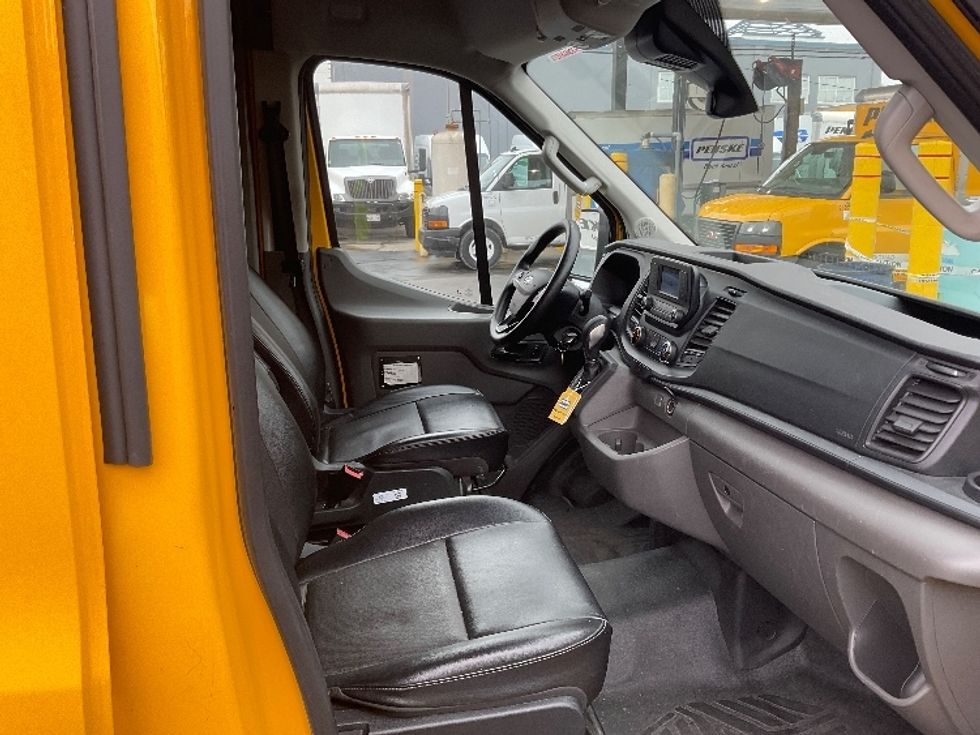 Cargo Van (Panel Van)-Light and Medium Duty Trucks-Ford-2021-Transit 250-West Sacramento-CA-98,634\n\t\tmiles-$ 25,750 - Image 21