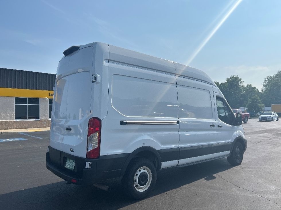 Cargo Van (Panel Van)-Light and Medium Duty Trucks-Ford-2021-Transit 250-Westfield-MA-47,121\n\t\tmiles-$ 37,000 - Image 10