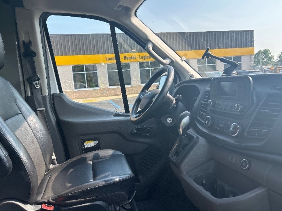 Cargo Van (Panel Van)-Light and Medium Duty Trucks-Ford-2021-Transit 250-Westfield-MA-47,121\n\t\tmiles-$ 37,000 - Image 18