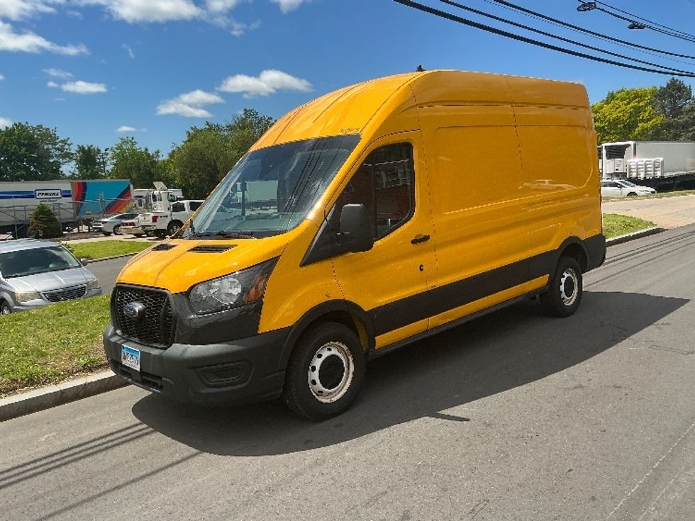 Cargo Van (Panel Van)-Light and Medium Duty Trucks-Ford-2021-Transit 250-Westfield-MA-61,840\n\t\tmiles-$ 31,250 - Image 3