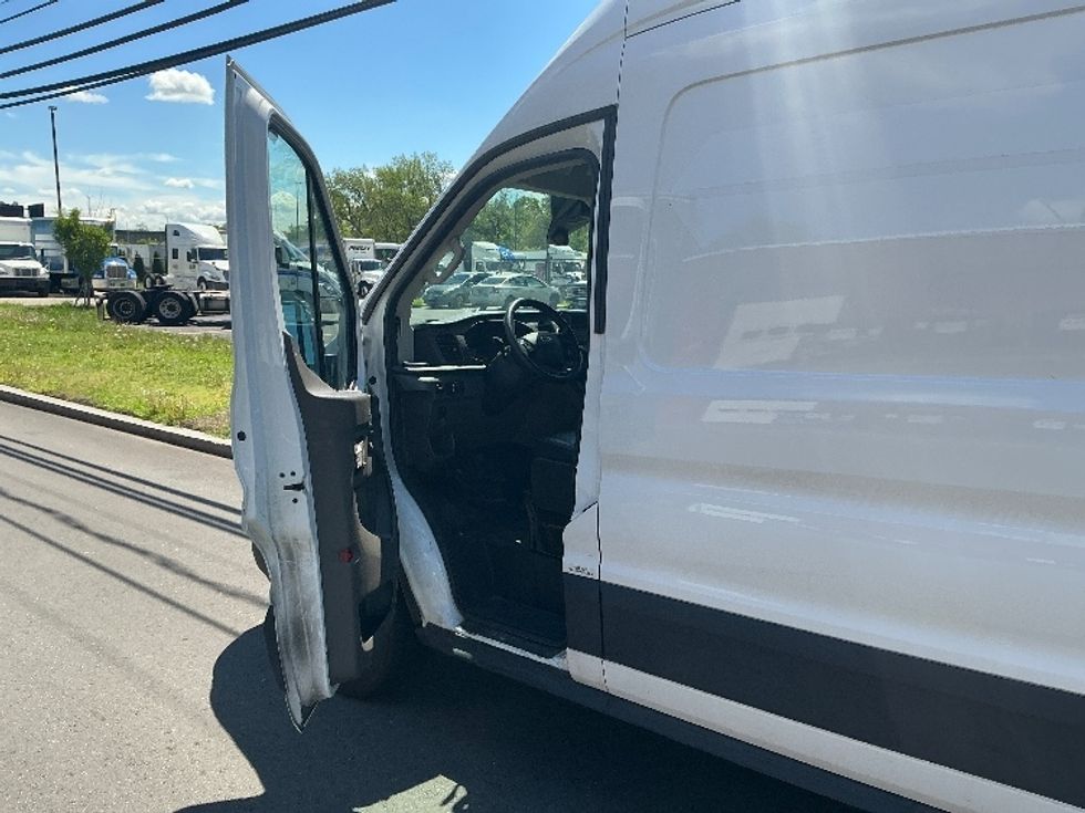 Cargo Van (Panel Van)-Light and Medium Duty Trucks-Ford-2021-Transit 250-Westfield-MA-90,719\n\t\tmiles-$ 33,250 - Image 15