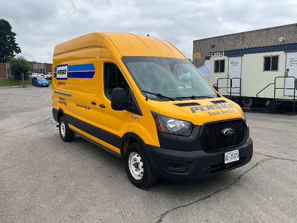 Cargo Van (Panel Van)-Light and Medium Duty Trucks-Ford-2021-Transit 250-Windsor-ON-116,047\n\t\tkm-$ 38,000 - Image 1