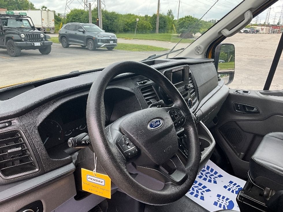 Cargo Van (Panel Van)-Light and Medium Duty Trucks-Ford-2021-Transit 250-Windsor-ON-116,047\n\t\tkm-$ 38,000 - Image 17