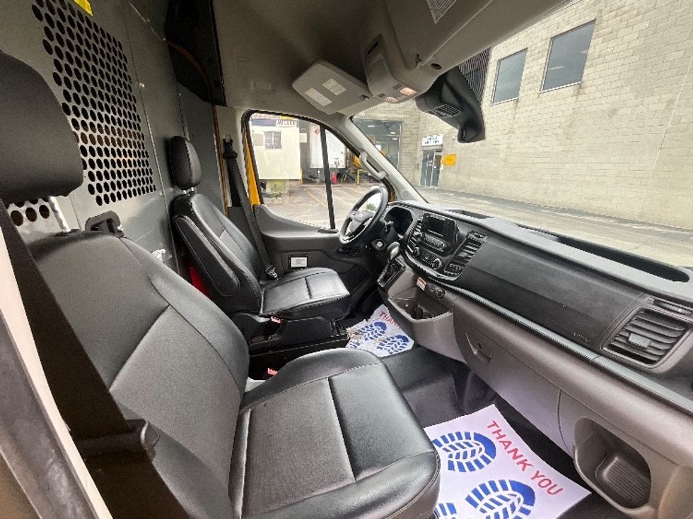 Cargo Van (Panel Van)-Light and Medium Duty Trucks-Ford-2021-Transit 250-Windsor-ON-116,047\n\t\tkm-$ 38,000 - Image 22
