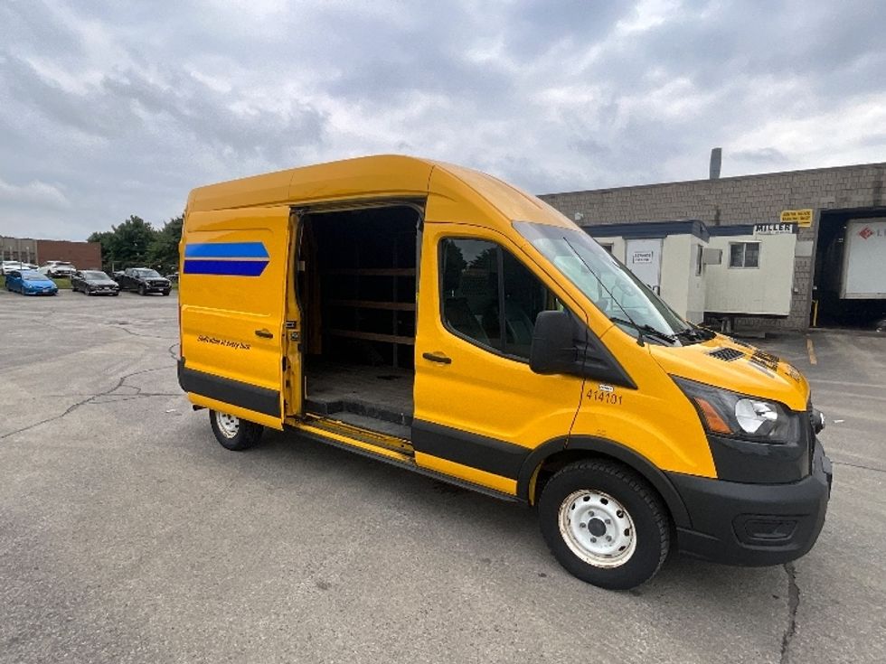 Cargo Van (Panel Van)-Light and Medium Duty Trucks-Ford-2021-Transit 250-Windsor-ON-116,047\n\t\tkm-$ 38,000 - Image 25