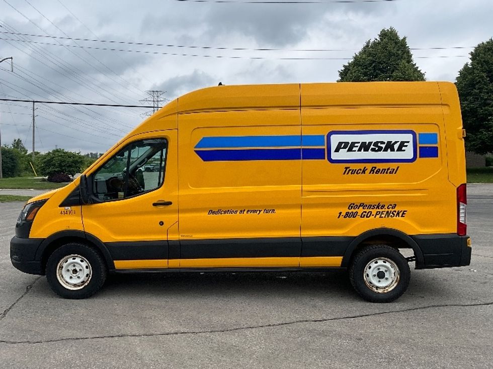 Cargo Van (Panel Van)-Light and Medium Duty Trucks-Ford-2021-Transit 250-Windsor-ON-116,047\n\t\tkm-$ 38,000 - Image 4