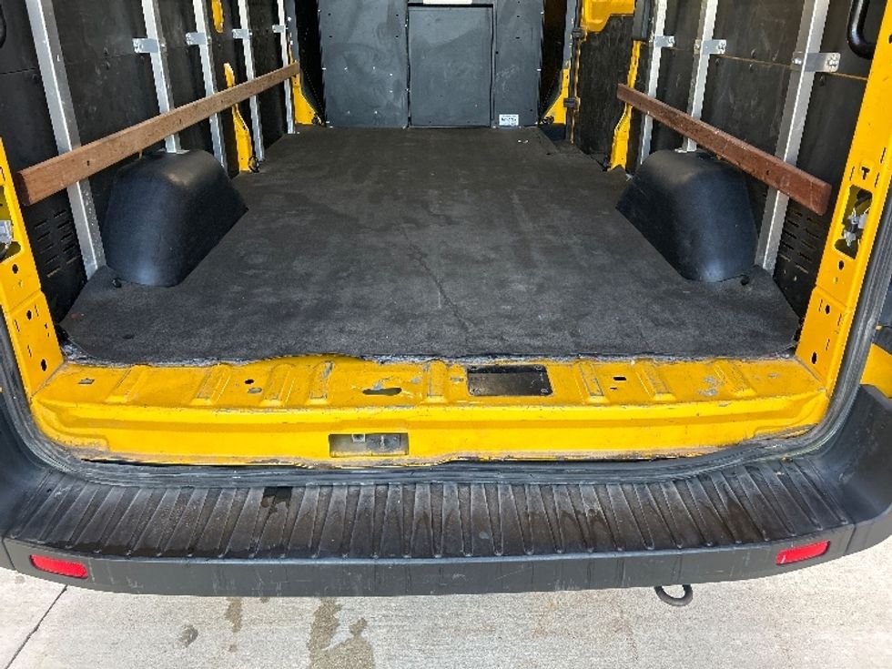 Cargo Van (Panel Van)-Light and Medium Duty Trucks-Ford-2021-Transit 250-Windsor-WI-121,256\n\t\tmiles-$ 30,500 - Image 10