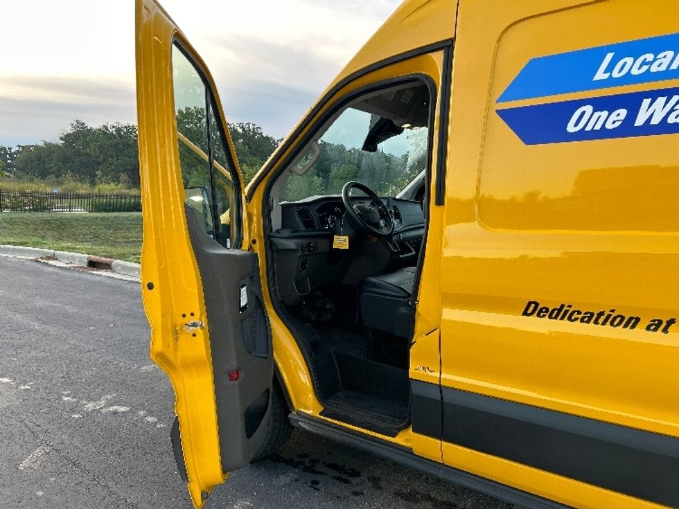 Cargo Van (Panel Van)-Light and Medium Duty Trucks-Ford-2021-Transit 250-Windsor-WI-121,256\n\t\tmiles-$ 30,500 - Image 16