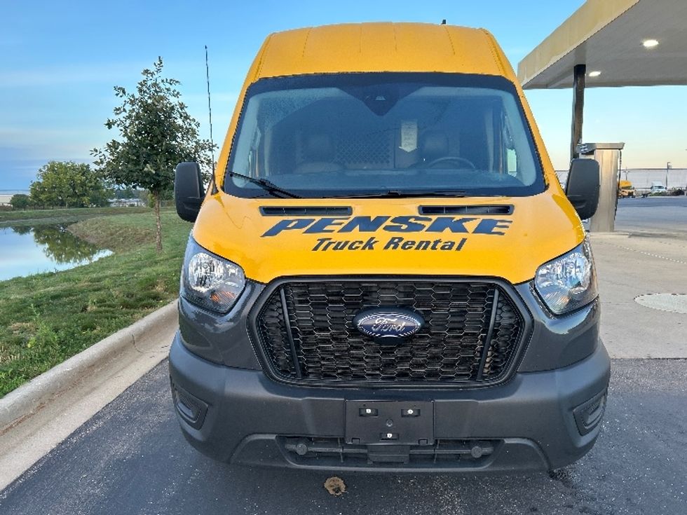 Cargo Van (Panel Van)-Light and Medium Duty Trucks-Ford-2021-Transit 250-Windsor-WI-121,256\n\t\tmiles-$ 30,500 - Image 2