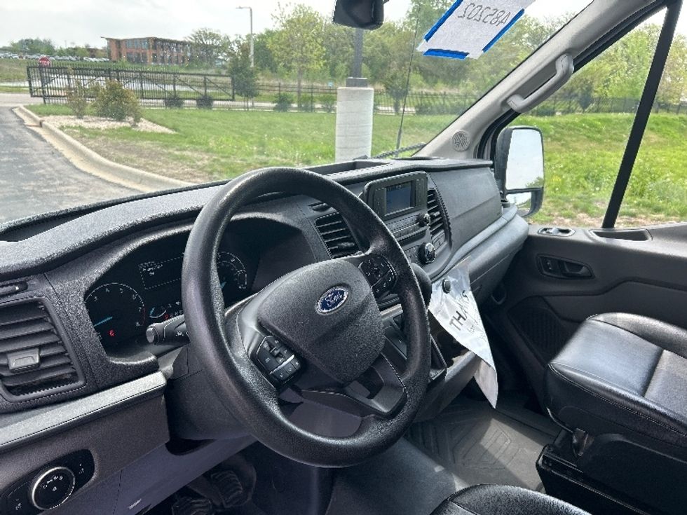 Cargo Van (Panel Van)-Light and Medium Duty Trucks-Ford-2021-Transit 250-Windsor-WI-63,031\n\t\tmiles-$ 37,250 - Image 14