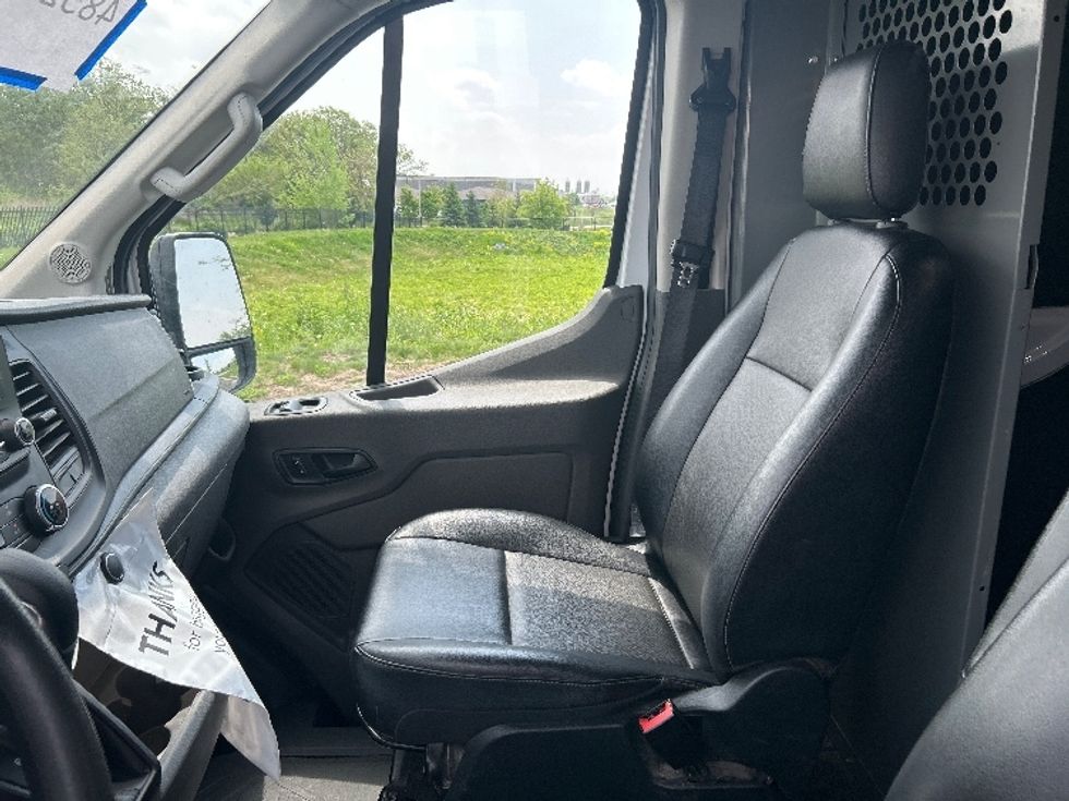 Cargo Van (Panel Van)-Light and Medium Duty Trucks-Ford-2021-Transit 250-Windsor-WI-63,031\n\t\tmiles-$ 37,250 - Image 16